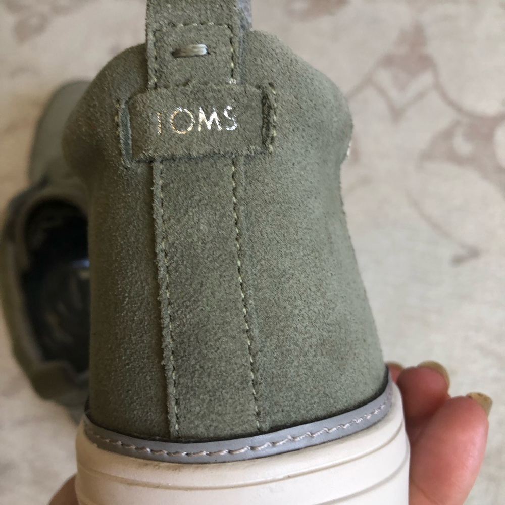💙Woman’s Tom’s soft green suede high tops size 11 woman’s - Picture 6 of 9
